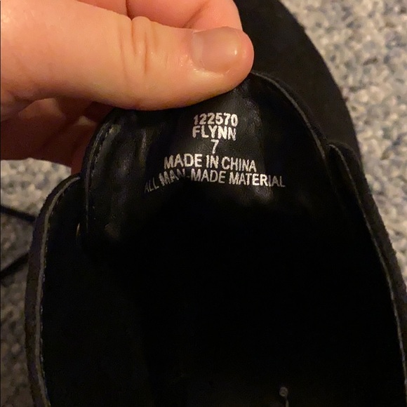 Heels - Picture 2 of 3